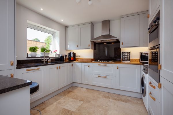 Cost of Cabinet Hardware Installation in Brunswick
