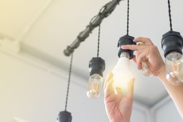 Cost of Light Bulb Changing Service in Brunswick