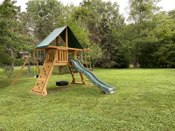 Cost of Play Set Assembly Service in Brunswick