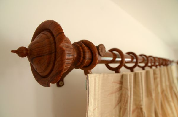 Cost of Curtain Rod Mounting in Brunswick