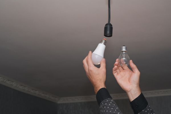 Cost of Light Bulbs Replacement in Brunswick