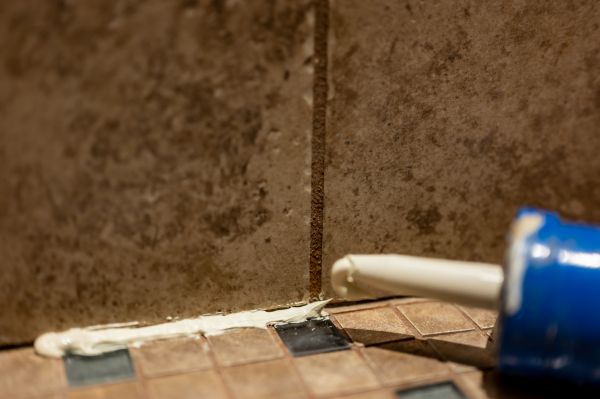 Cost of Shower Caulk Replacement in Brunswick
